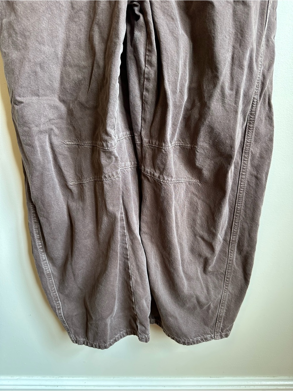 We The Free Good Luck Barrel Overalls Womens Medium Chocolate Mousse Brown - Picture 5 of 10